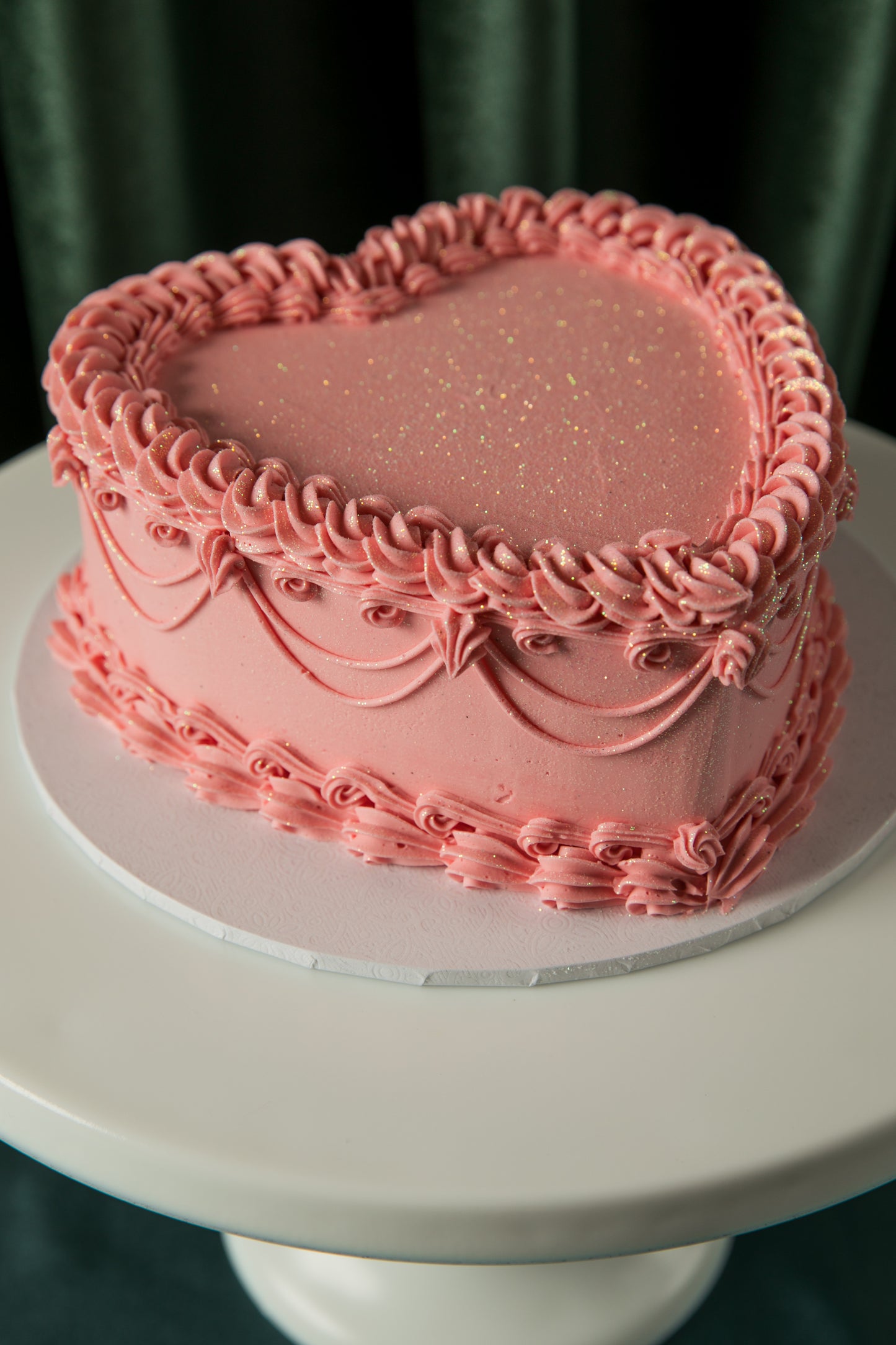 Lambeth love heart cake