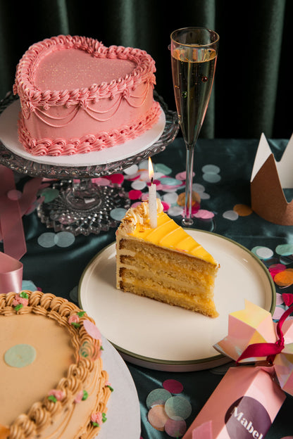 Lambeth love heart cake