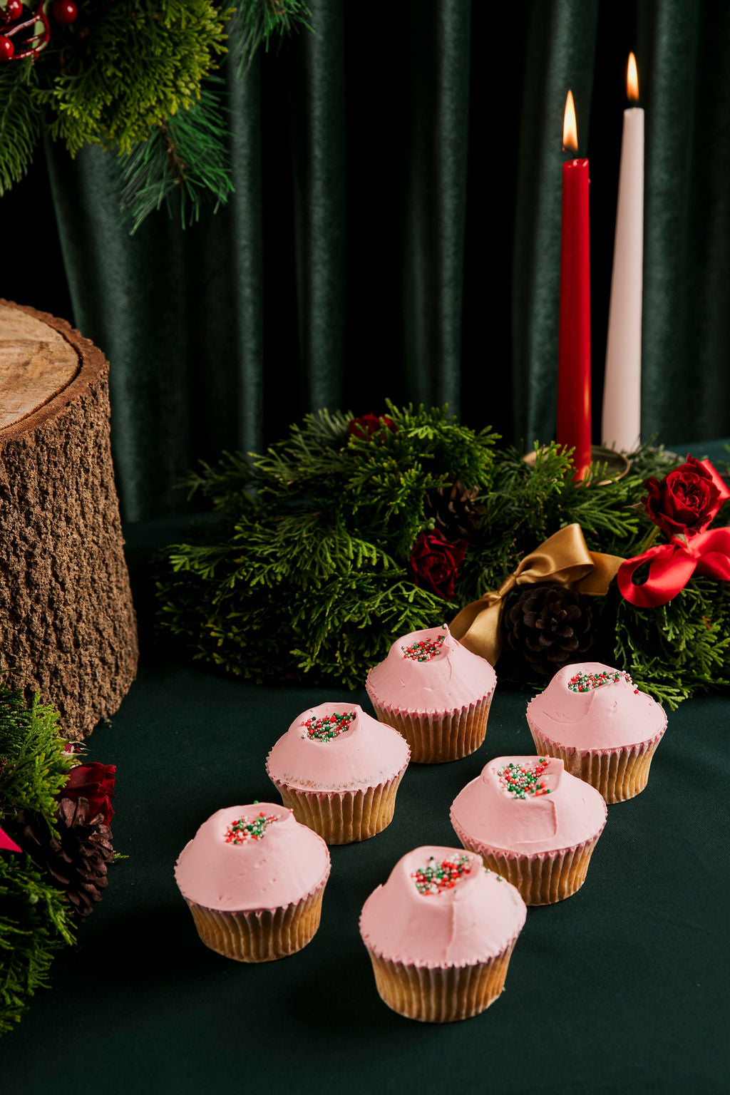 Christmas cupcakes - Gift wrapped