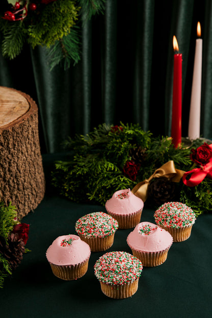 Christmas cupcakes - Gift wrapped