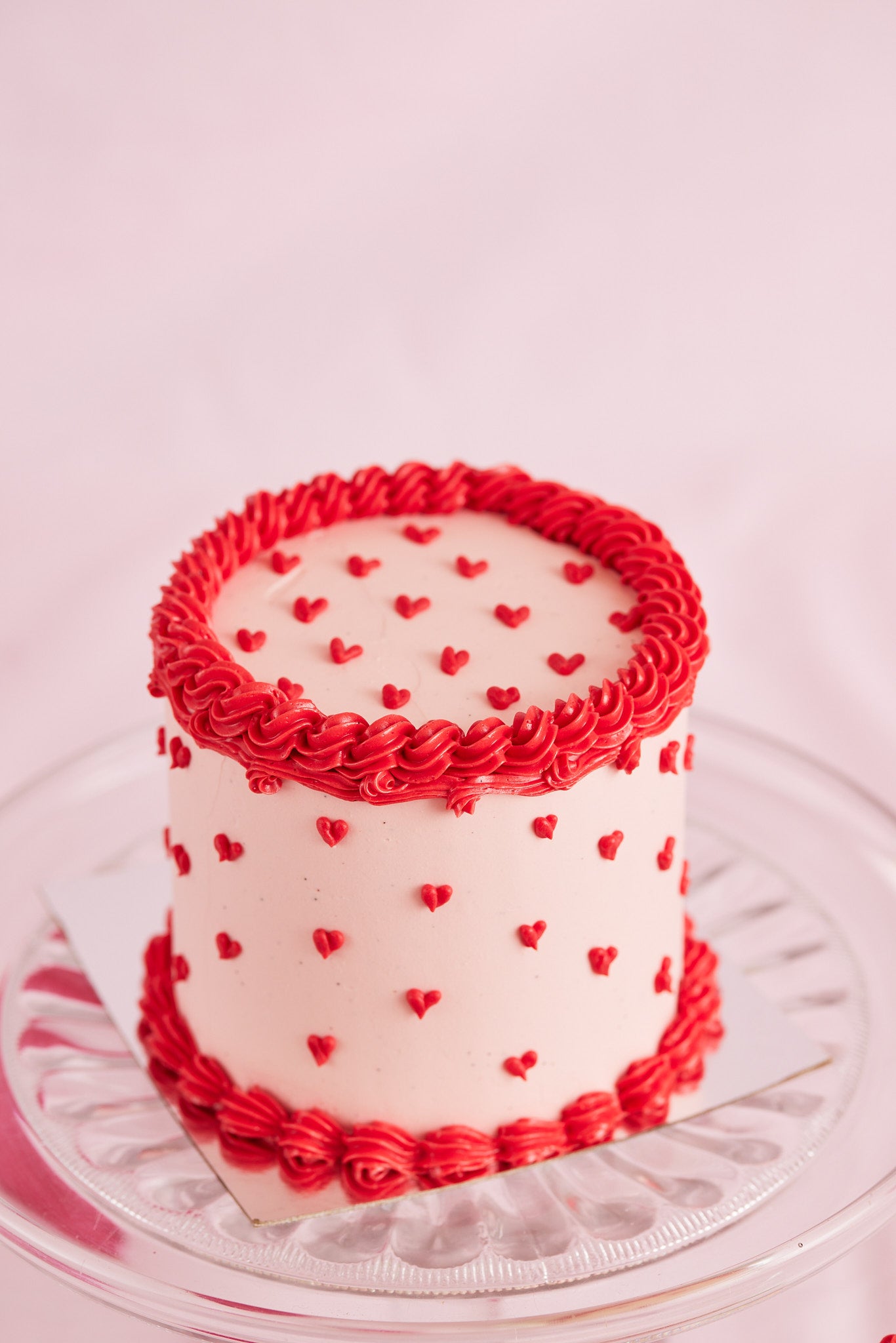 Mini pink sweetheart cake - French chocolate